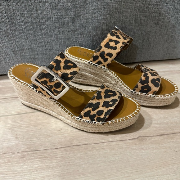 Franco Sarto Shoes - Women’s Sz 8.5 Franco Sarto Cheetah Print Wedge Sandals